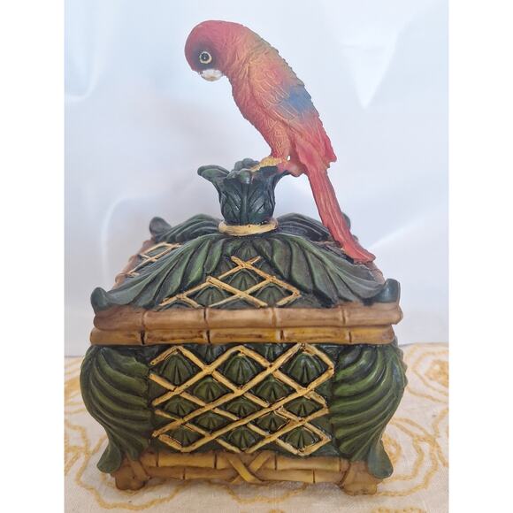 Tropical Parrot Trinket Box – Hand-Painted Bamboo & Palm Leaf Resin Décor - Picture 1 of 9